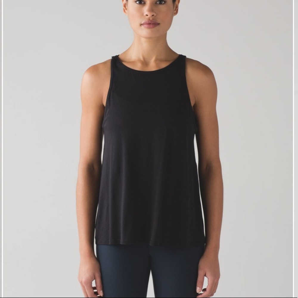Lululemon - Get Low Scoop Tank Size 4